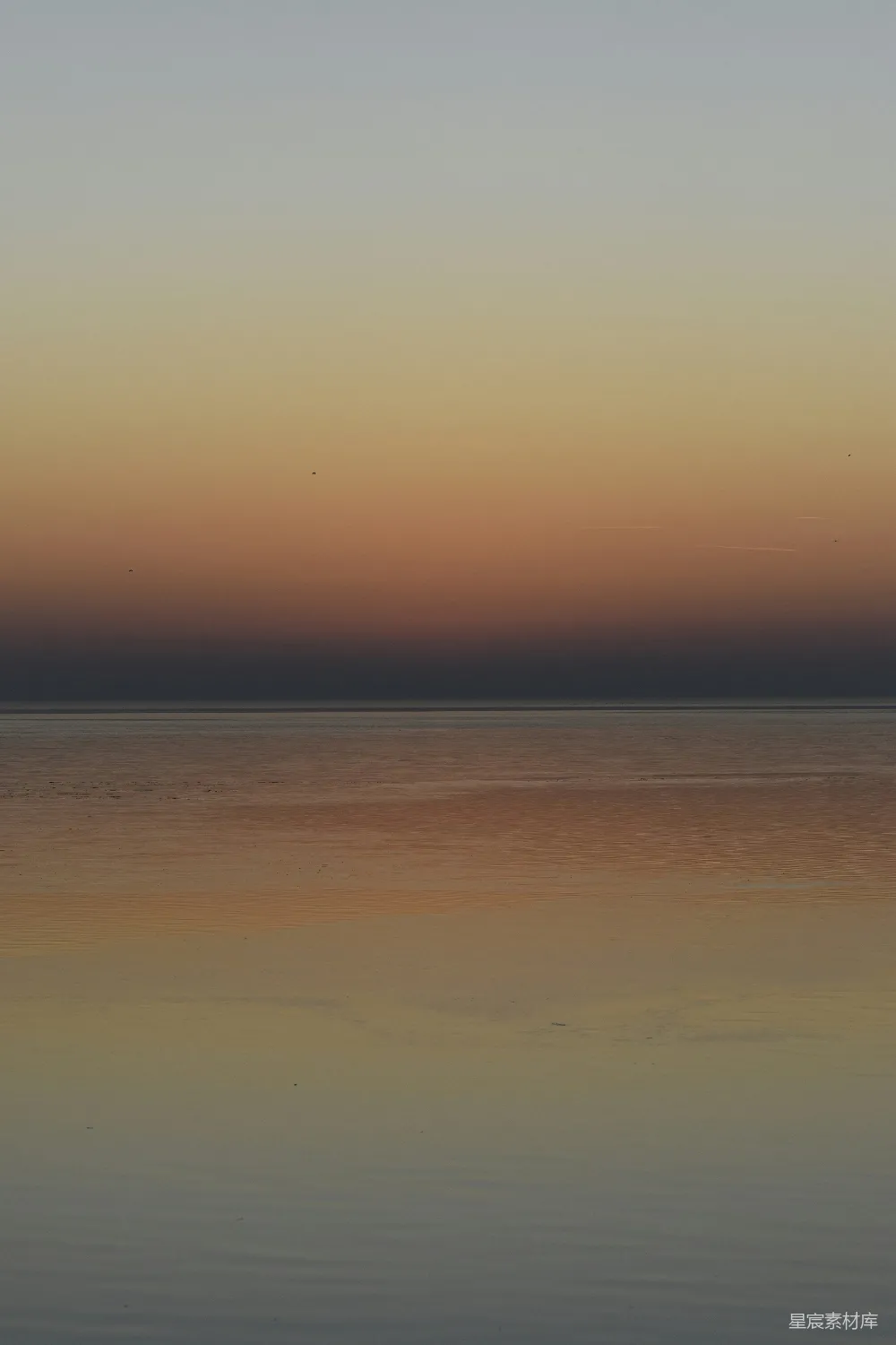 高清摄影 日落 海景 平静 宁静 自然 日落海景：平静与宁静