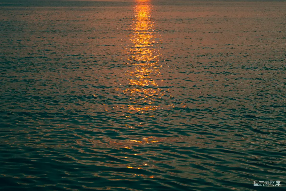 高清摄影 自然风景 宁静 日落 海景 平静 夕阳下的海面