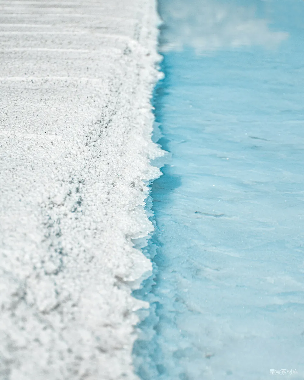 高清摄影 雪景 静谧 自然 冬日 湖水 雪与湖的交界