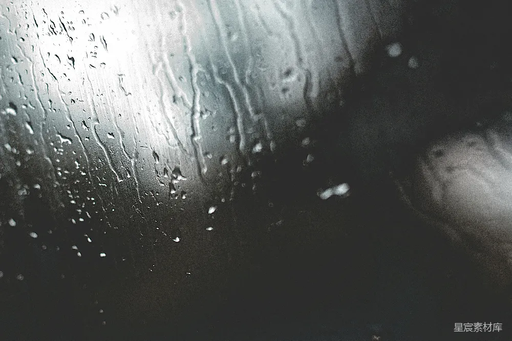 高清摄影 雨滴 玻璃 雨后 自然 纹理 雨后玻璃上的水滴