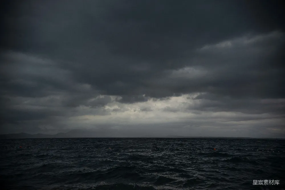 高清摄影 海景 风暴 阴云 自然 宁静 风雨欲来前的海景