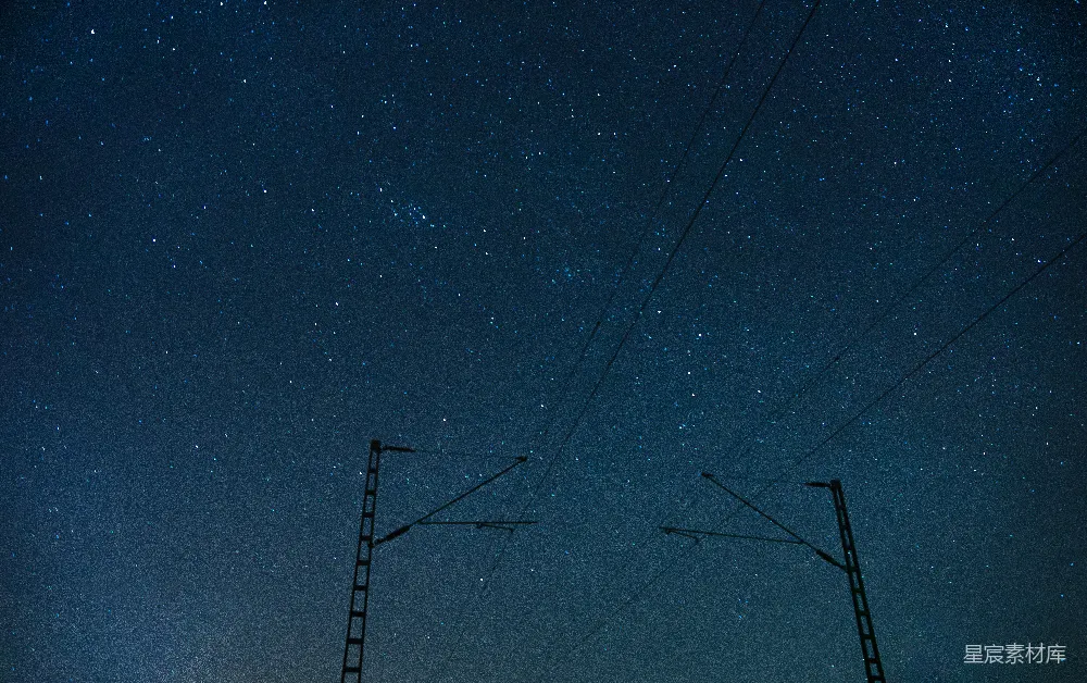 高清摄影 夜空 星空 自然 宁静 剪影 星空中电线杆的剪影