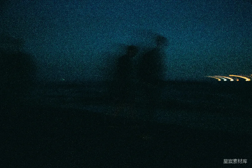 高清摄影 夜景 人物 剪影 神秘 都市 夜色中的人物剪影