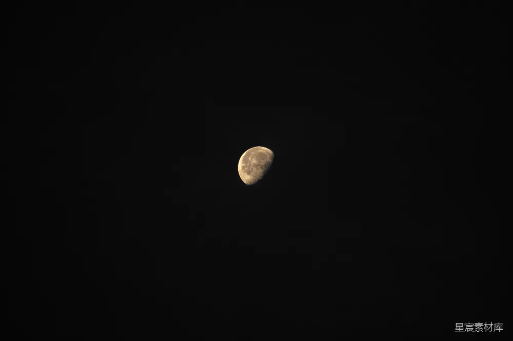 高清摄影 月亮 夜景 自然 宁静 黑暗 夜空中的一轮弯月