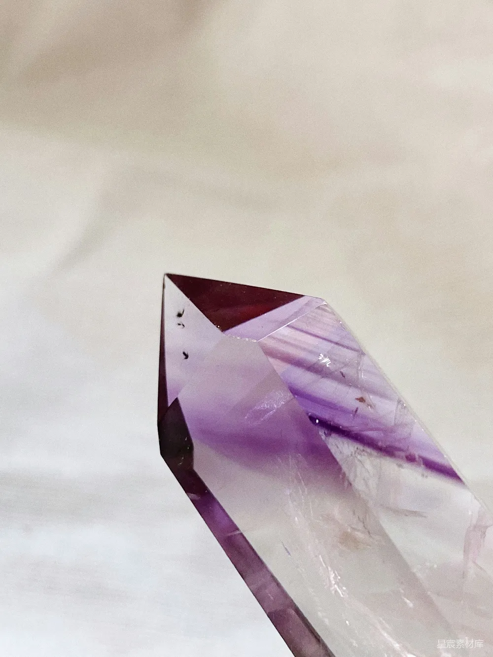 高清摄影 紫色水晶 宝石 自然 矿物 装饰 紫色水晶宝石