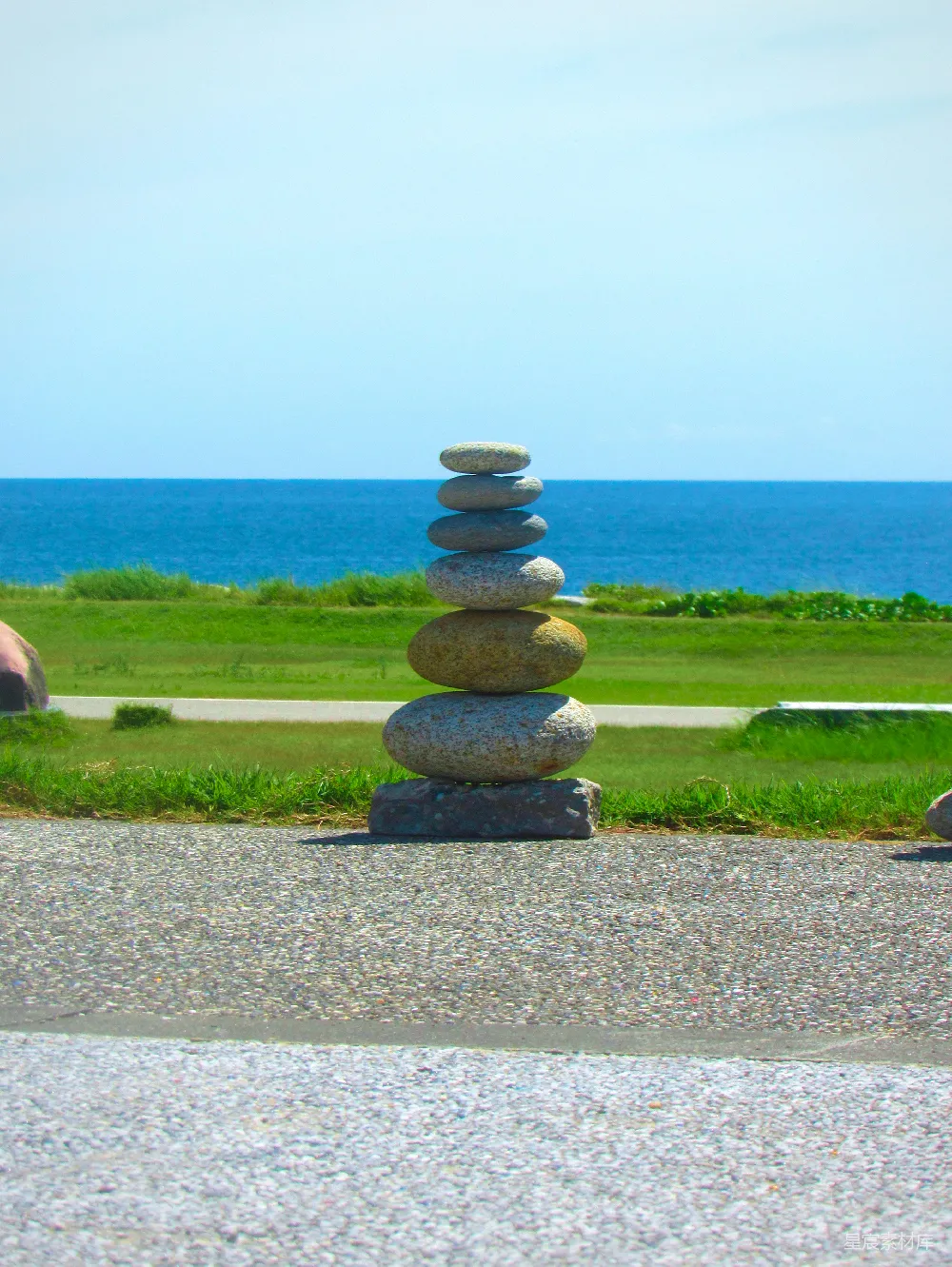 高清摄影 自然 平静 地中海 风景 休闲 海边的石头堆