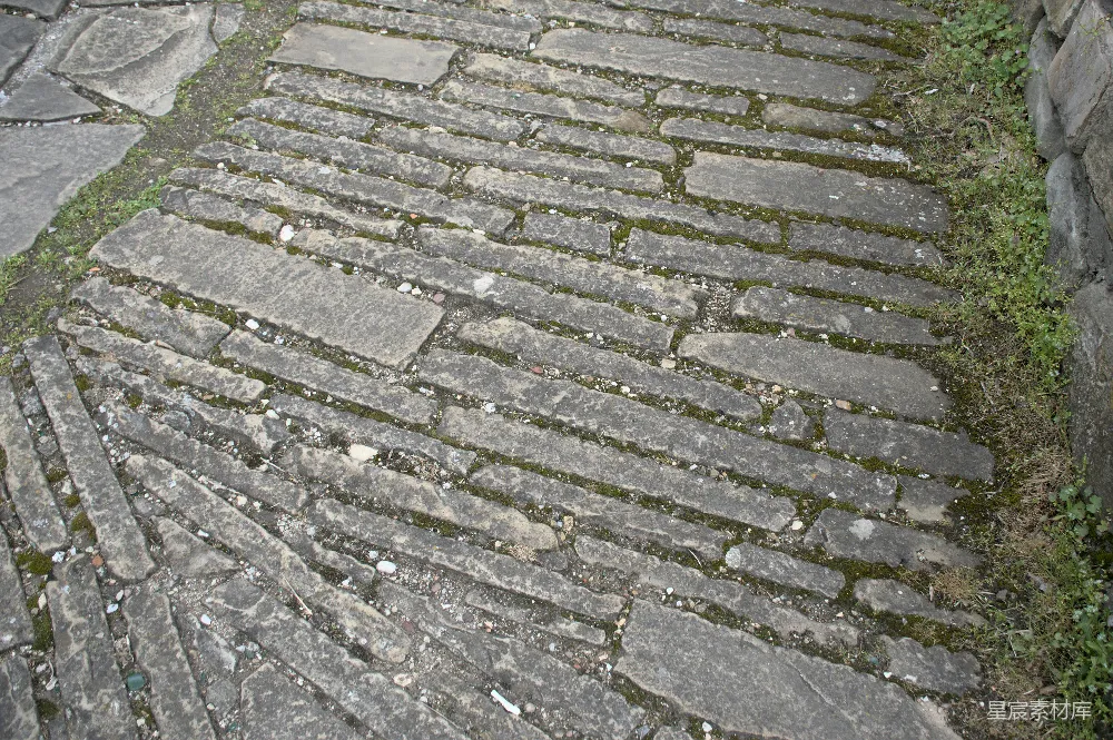 高清摄影 古道 历史 石板路 废墟 自然 古道残砖