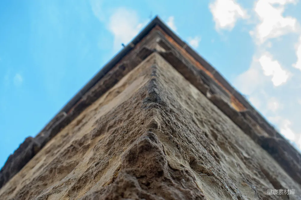 高清摄影 石墙 角落 天空 建筑 历史 石墙的角落