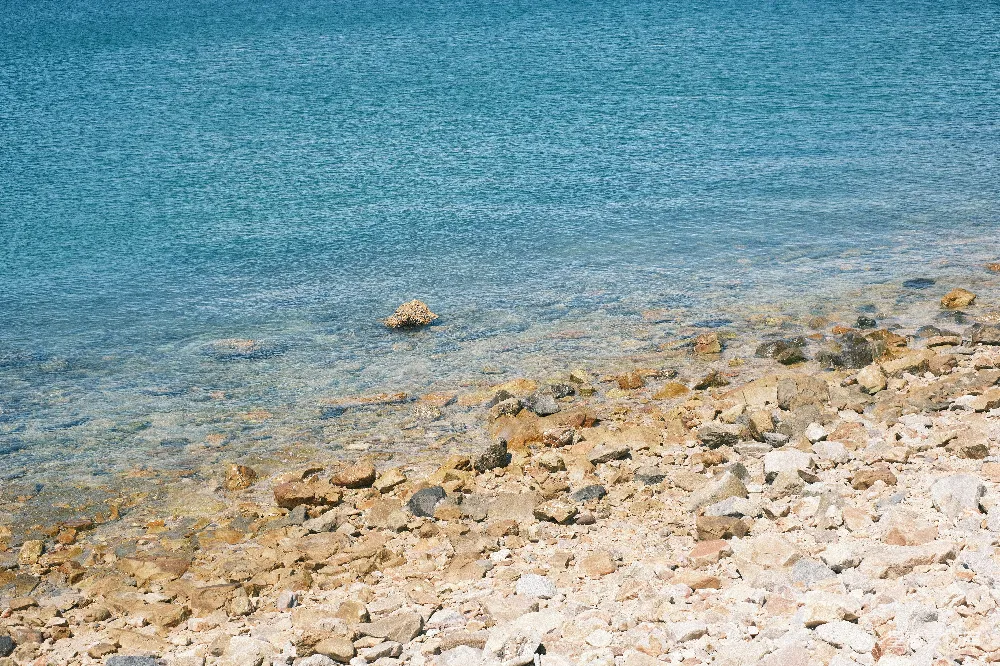 高清摄影 海景 海岸 自然风光 宁静 夏日 清澈海岸线