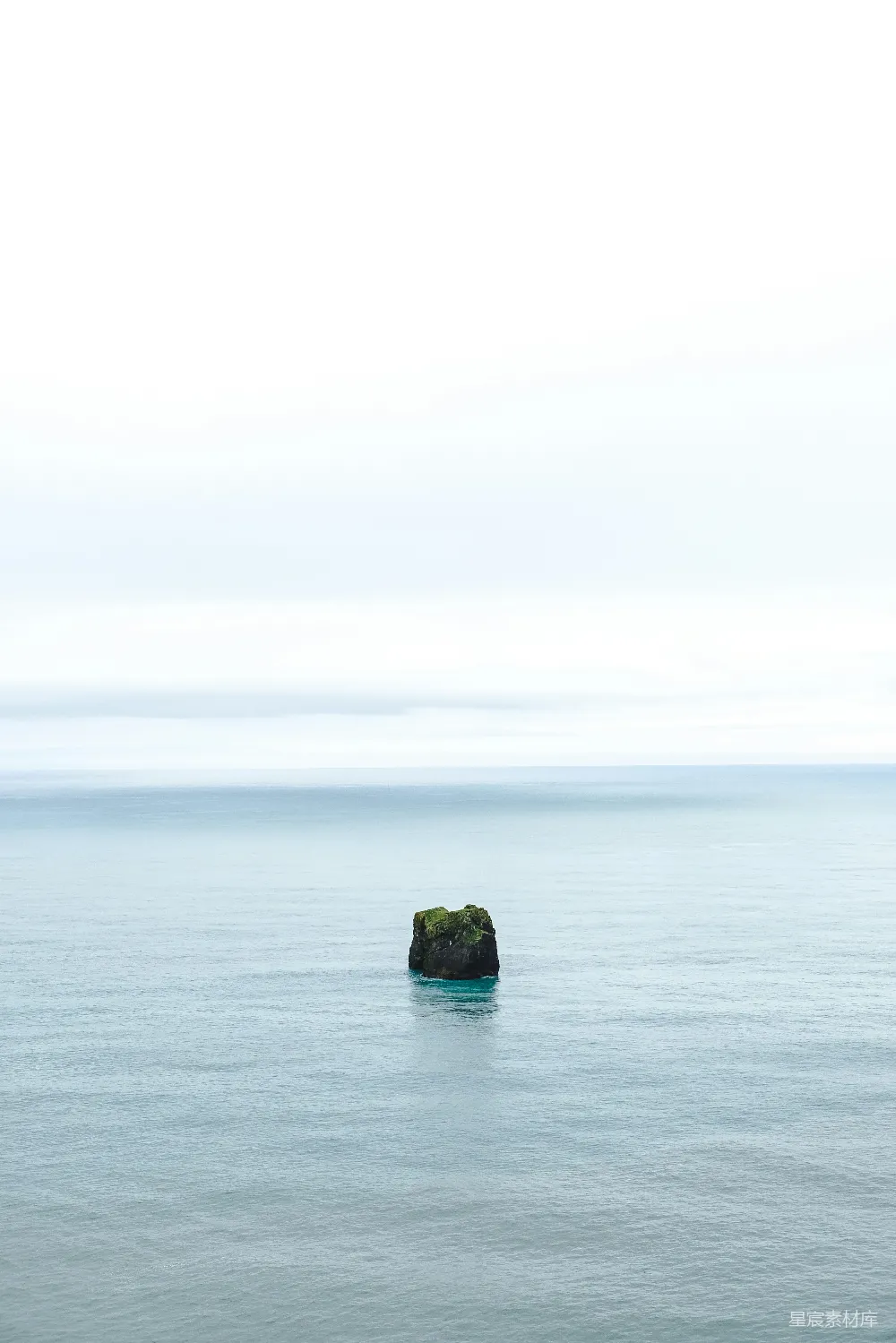 高清摄影 自然风光 宁静 孤独 海洋 风景 静谧海中孤岛