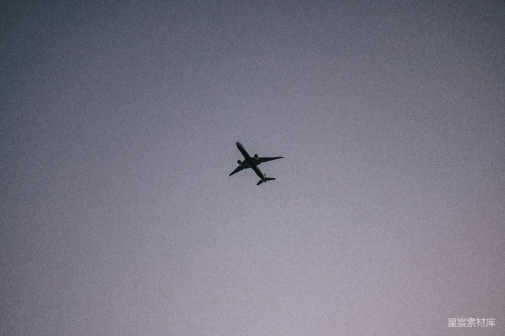 高清摄影 飞机 天空 简洁 旅行 自由 自由飞翔的飞机
