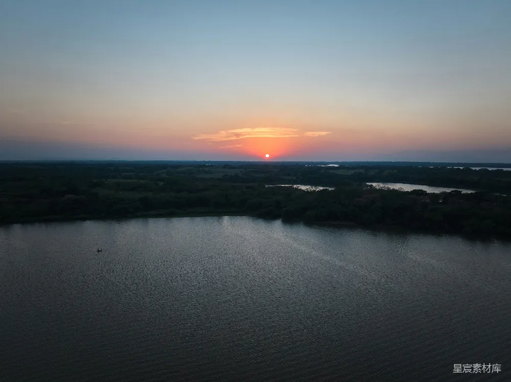 高清摄影 日落 湖畔 宁静 自然 风景 日落湖畔的宁静时光