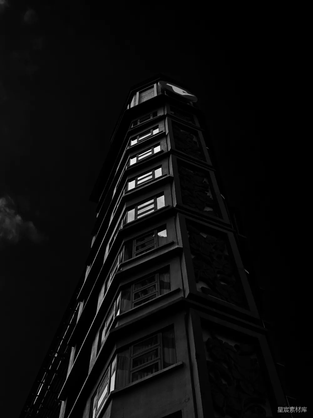 高清摄影 建筑 黑白摄影 城市景观 艺术风格 现代设计 黑白色调的建筑物