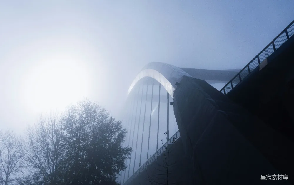 高清摄影 桥梁 现代建筑 雾景 自然与建筑 城市风光 雾中现代桥梁
