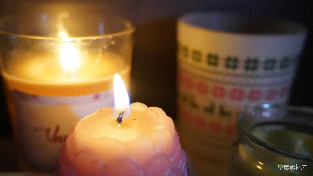 高清摄影 蜡烛 温馨 宁静 家居 装饰 烛光下的宁静时光