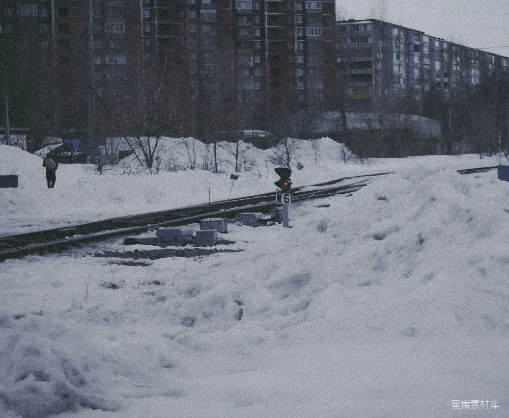 高清摄影 雪景 城市 铁轨 冬季 城市风光 冬日雪景中的铁轨