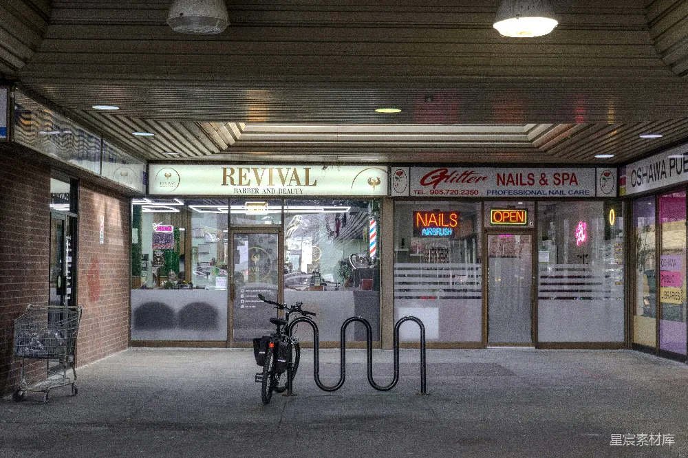 高清摄影 美发店 美甲店 城市街道 商业建筑 城市生活 Revival Barber and Beauty店外观