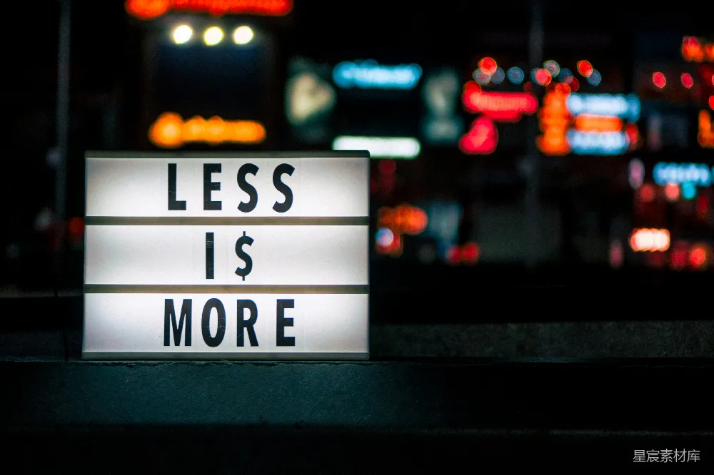 高清摄影 励志 灯箱 夜景 简约 生活哲理 简洁灯箱上的生活哲理：LESS IS MORE