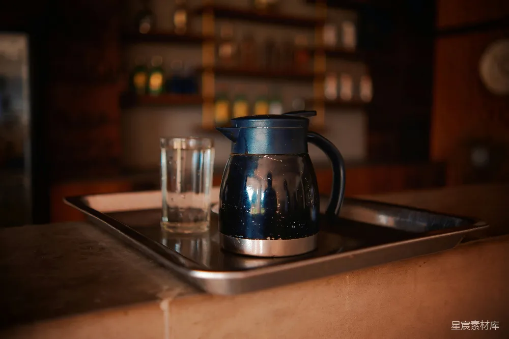 高清摄影 咖啡壶 茶杯 室内场景 舒适 休闲 温暖的咖啡时光