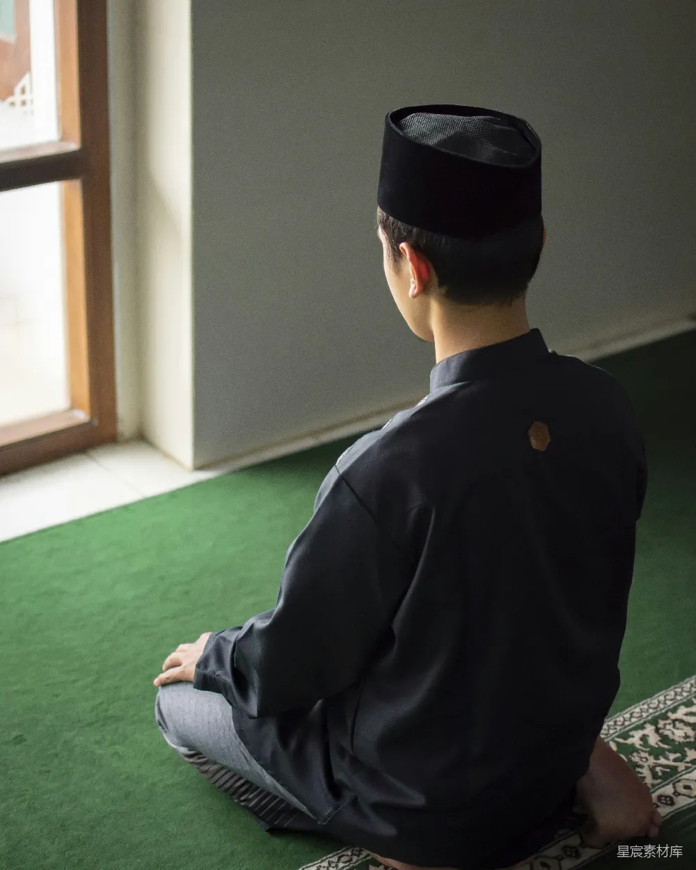 高清摄影 祈祷 宗教 宗教场所 宗教仪式 敬仰 虔诚的祈祷者