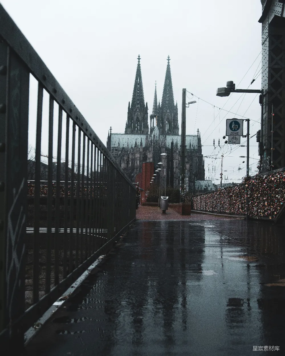 高清摄影 科隆大教堂 雨景 城市风光 历史建筑 旅游 雨中科隆大教堂