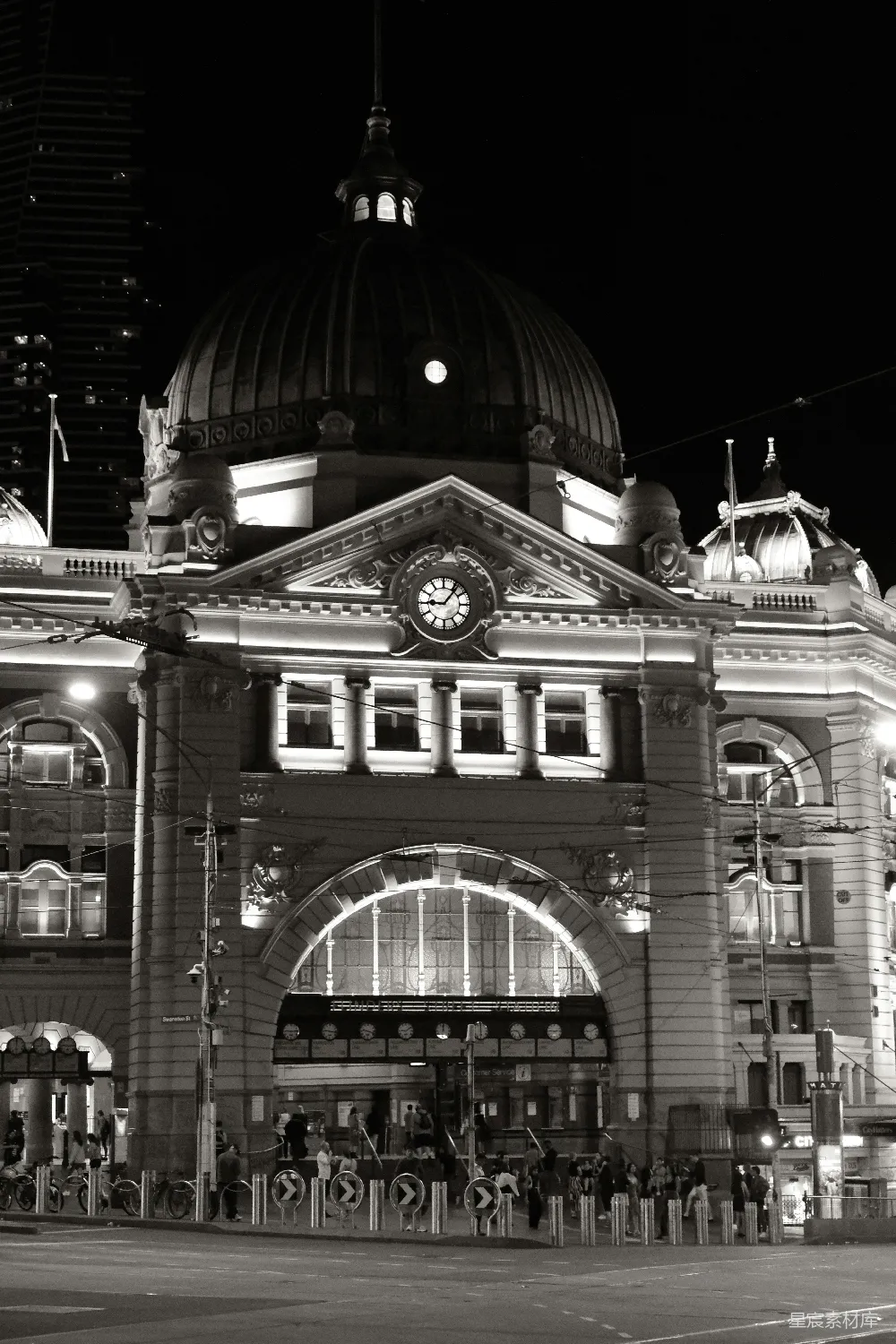 高清摄影 火车站 夜景 黑白摄影 城市风光 历史建筑 夜幕下的维多利亚火车站