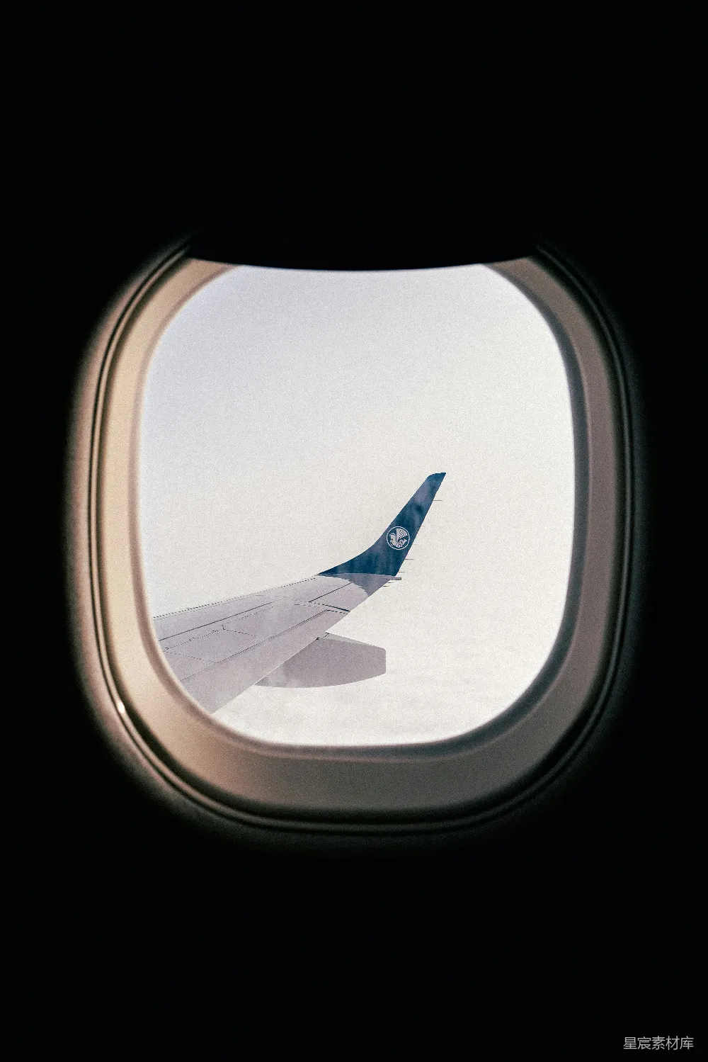 高清摄影 飞机 窗户 翅膀 天空 旅行 飞机窗外的翅膀
