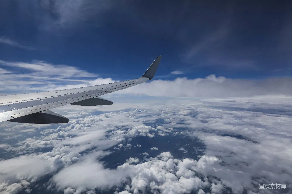 高清摄影 飞机 云层 天空 旅行 自然 空中俯瞰云海