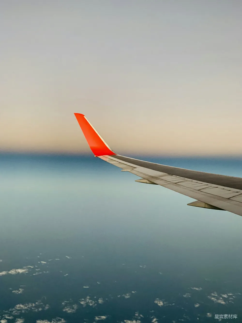 高清摄影 飞机 天空 翅膀 旅行 自然 飞机视角的天空与翅膀