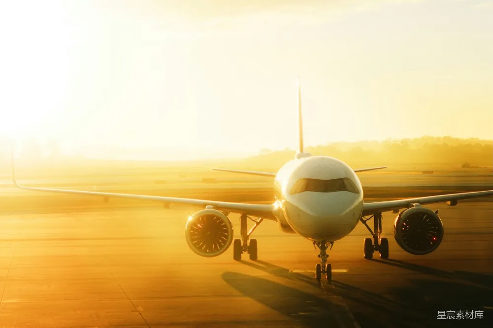 高清摄影 飞机 夕阳 航空 旅行 风景 夕阳下的飞机