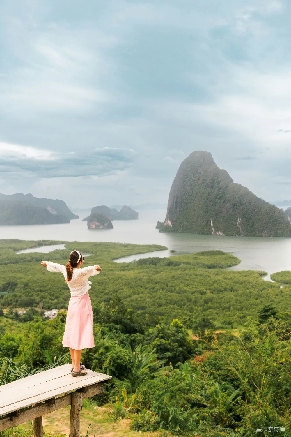 高清摄影 自然风光 风景摄影 旅行 户外 壮丽 站在山巅俯瞰美景