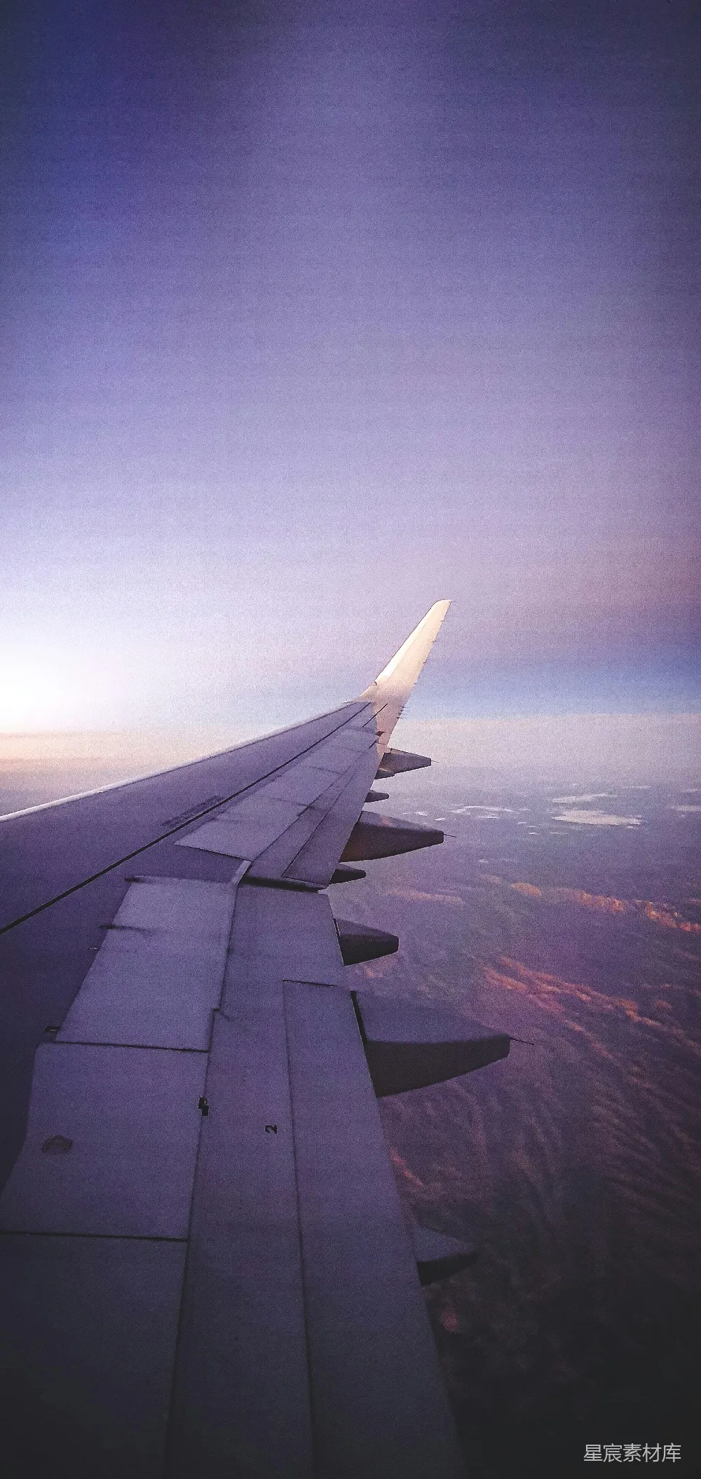 高清摄影 飞机 翅膀 天空 旅行 日落 飞机窗外的黄昏
