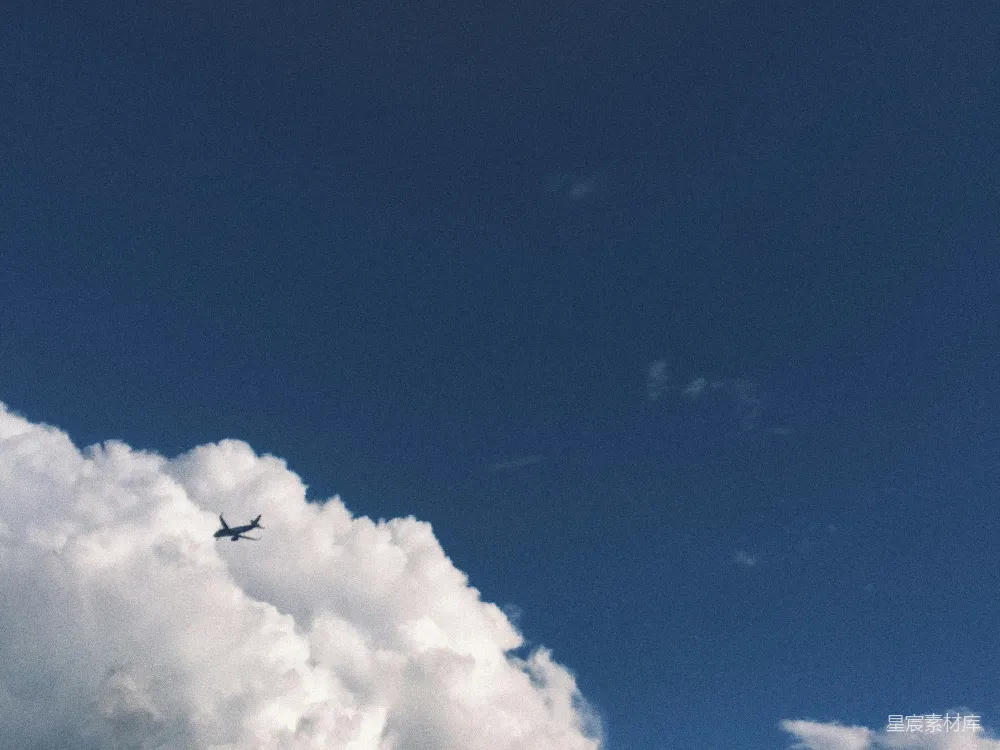 高清摄影 天空 飞机 云朵 自然 旅行 云海中的飞机