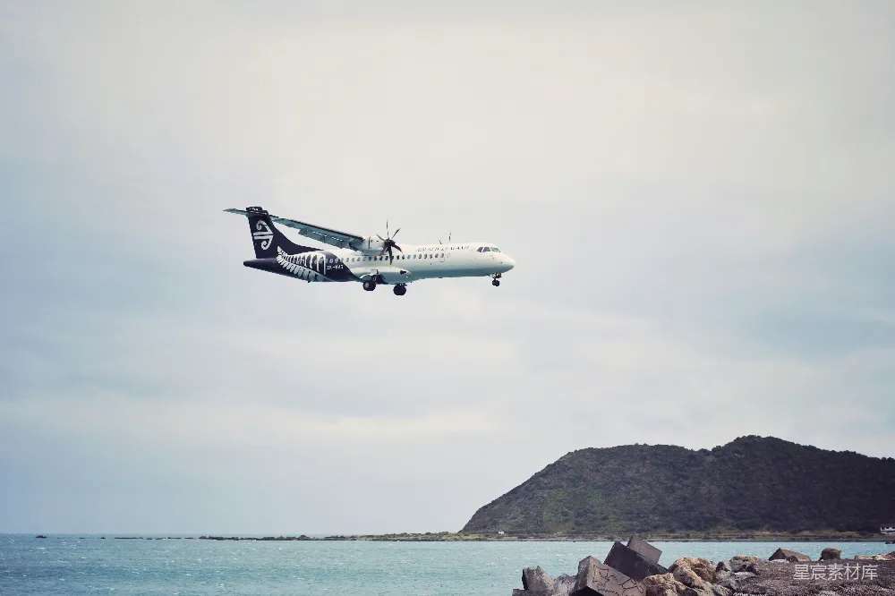 高清摄影 飞机 新西兰 海景 旅游 自然 新西兰航空飞机降落场景