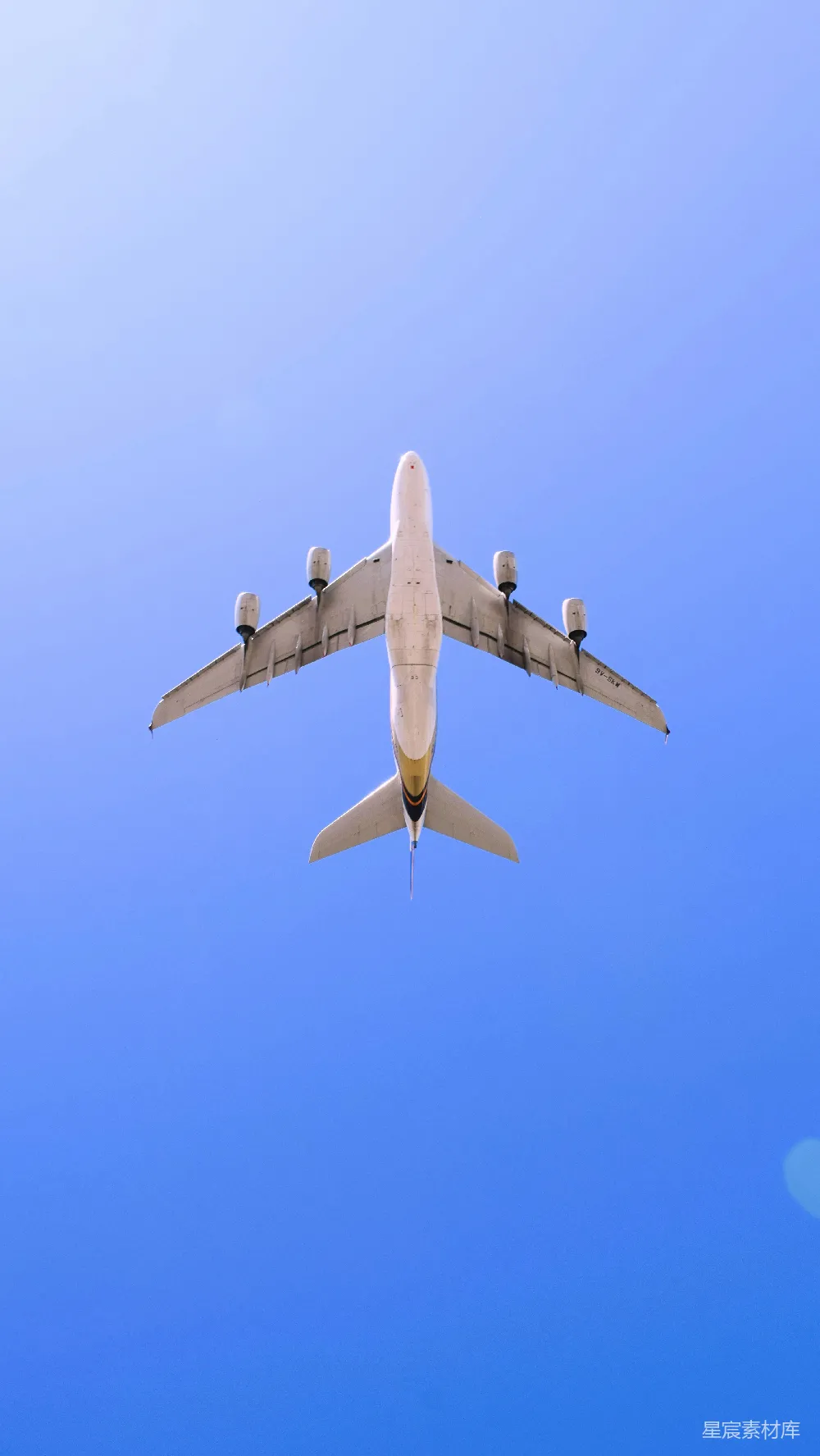 高清摄影 飞机 蓝天 飞行 航空 旅行 蓝天翱翔的飞机