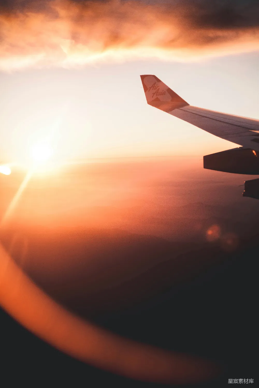 高清摄影 旅行 天空 日落 飞机 自然 夕阳下的飞机翅膀