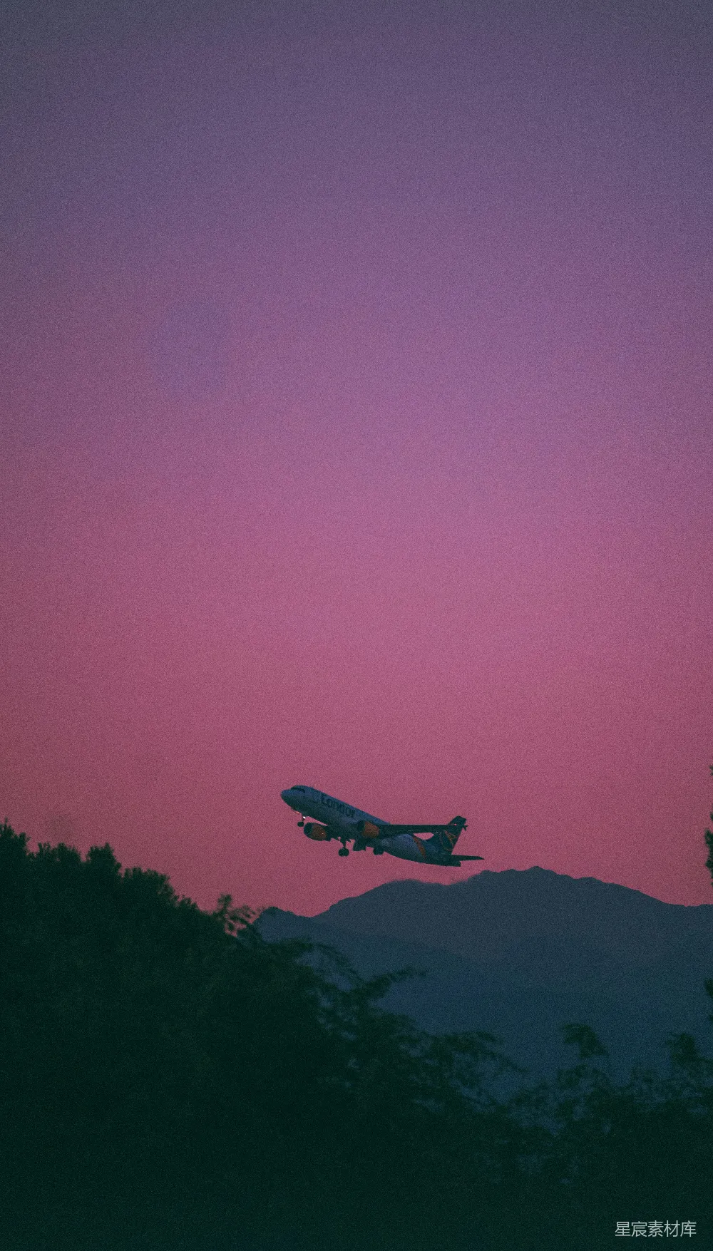 高清摄影 飞机 夕阳 剪影 自然 旅行 夕阳下的飞机剪影