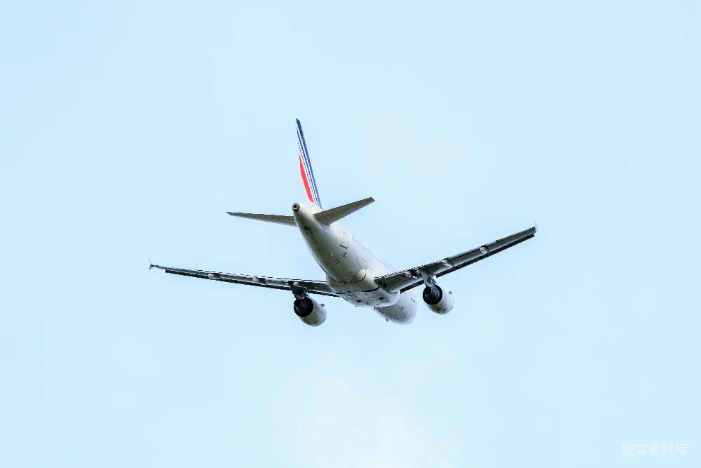 高清摄影 飞机 天空 旅行 空中 航空 空中翱翔的飞机