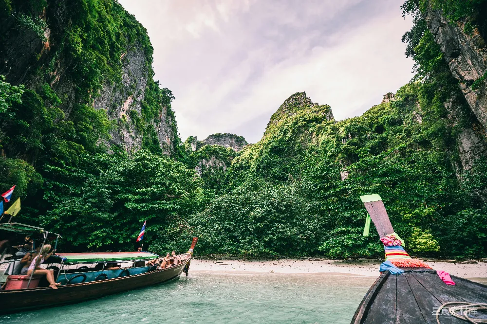 高清摄影 热带 竹筏 自然 旅行 度假 热带风光中的竹筏之旅