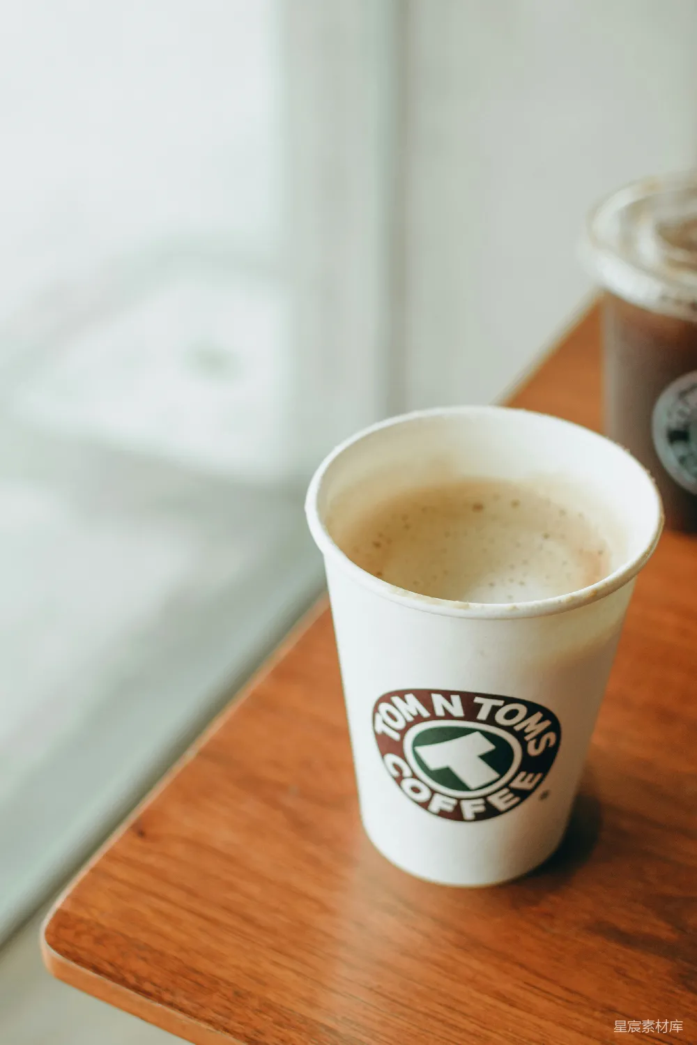 高清摄影 咖啡 咖啡馆 纸杯 休闲 饮品 TOM N TOMS COFFEE杯