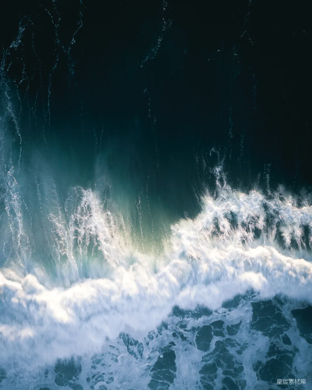 高清摄影 海洋 自然 动态 蓝色 力量 海浪的壮丽景象