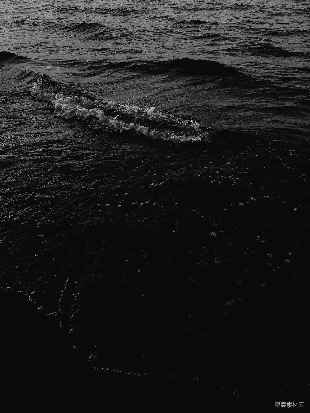 高清摄影 黑白摄影 自然风光 海浪 宁静 深邃 波浪的静默