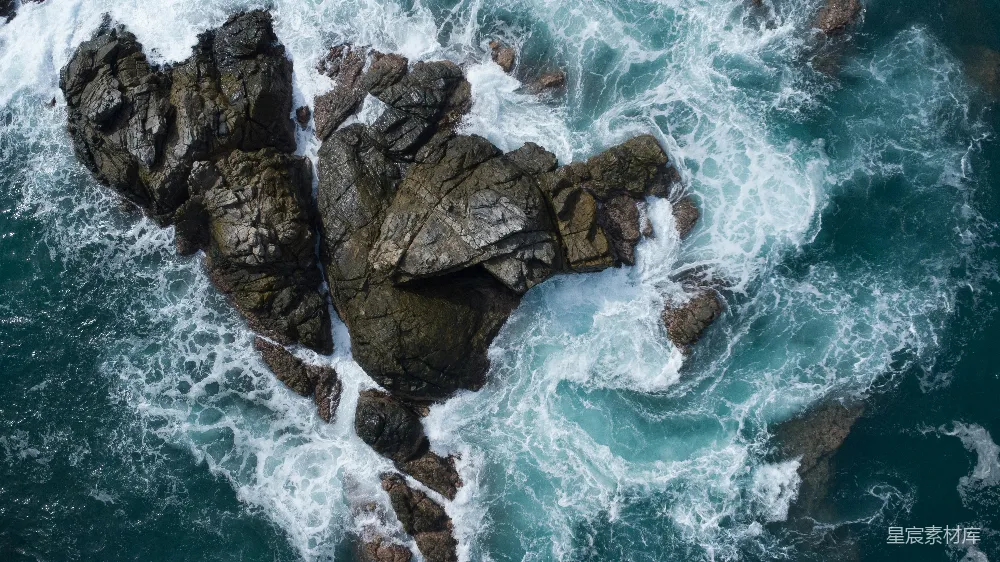 高清摄影 自然 航拍 海浪 岩石 海洋 岩石间的海浪