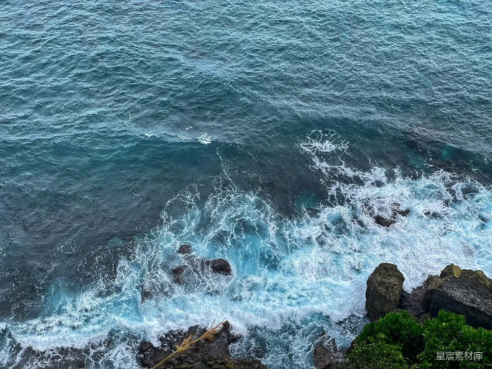 高清摄影 海浪 岩石 自然风光 海洋 海岸 海浪拍打岩石