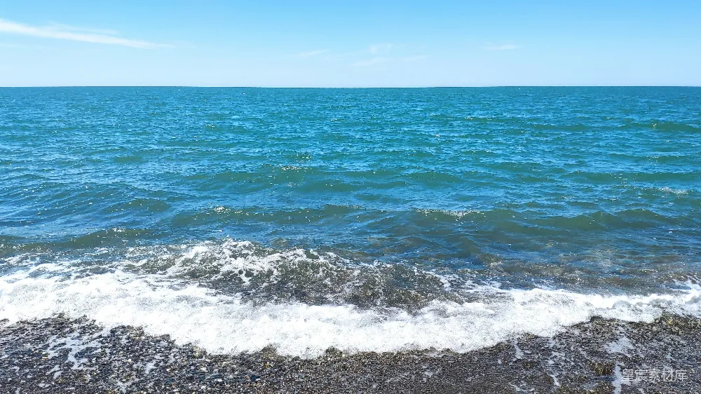 高清摄影 海洋 自然风光 宁静 海岸线 海滩 海浪轻拍岸边