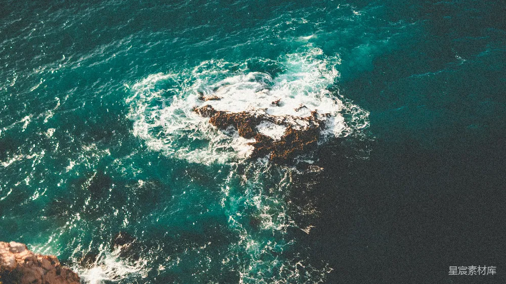 高清摄影 海洋 自然 风景 航拍 动态 海浪拍打岩石