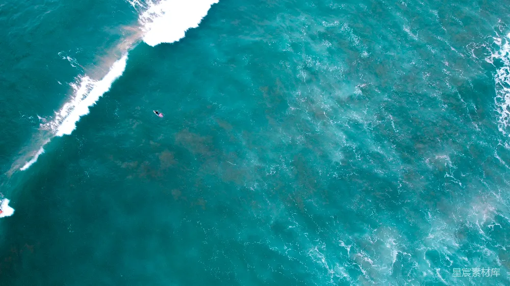 高清摄影 海景 冲浪 俯瞰 自然 休闲 俯瞰冲浪者与碧海