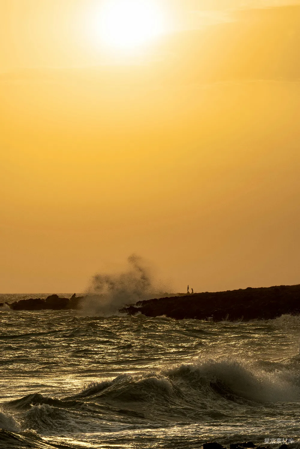 高清摄影 日落 海浪 自然景观 宁静 夕阳 日落海浪