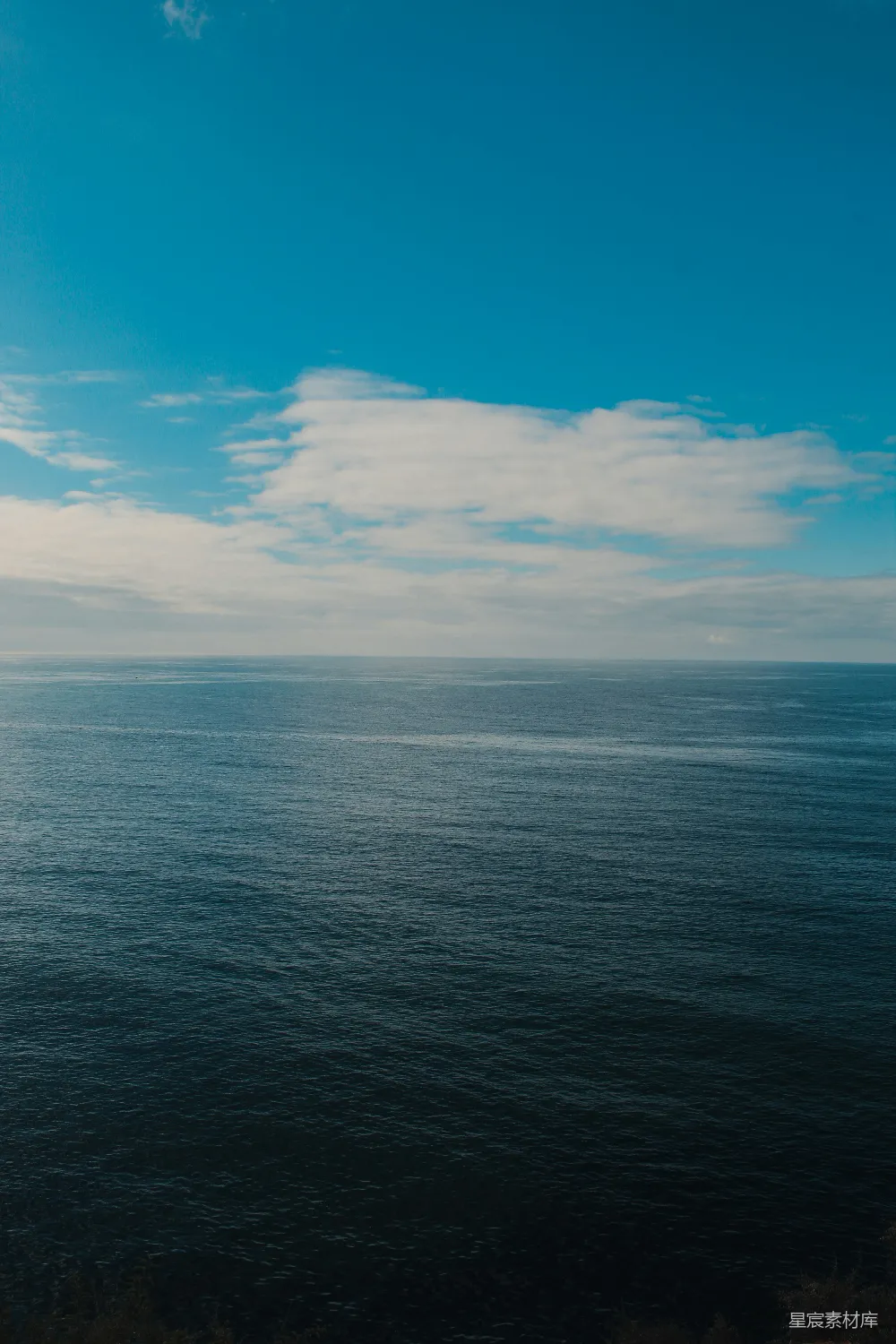 高清摄影 海景 蓝天 宁静 自然风光 海洋 海天一色的宁静风景