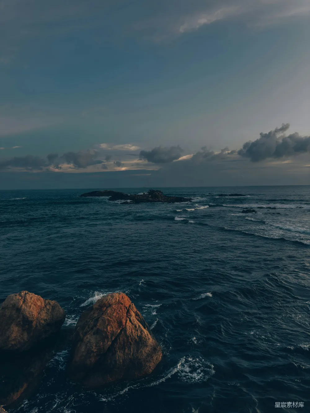 高清摄影 海岸 黄昏 岩石 海洋 自然 黄昏的海岸